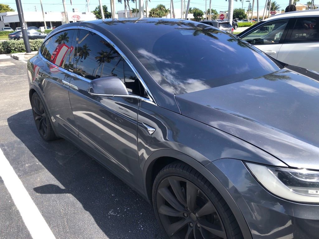 Used 2017 Tesla Model X 100D image 2