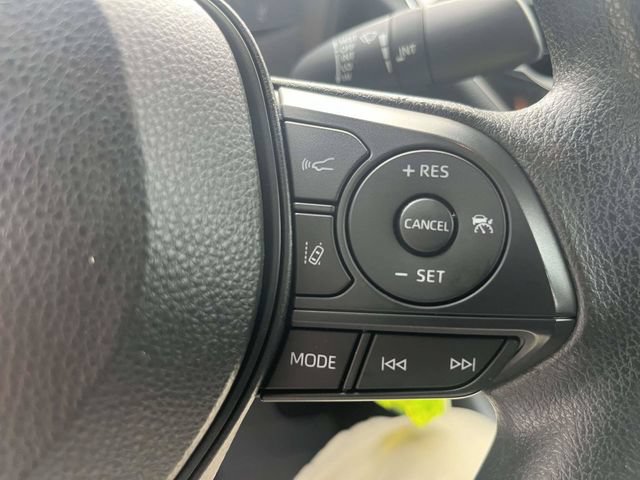 Used 2021 Toyota Corolla LE FWD image 21