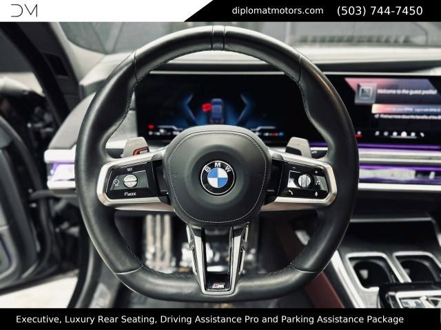 Used 2023 BMW 760i xDrive w/ Executive Package AWD/4WD image 34