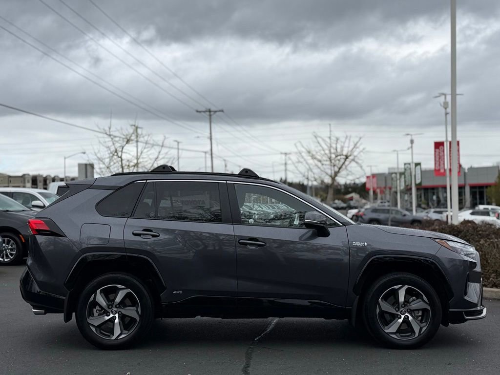 Used 2024 Toyota RAV4 SE AWD/4WD image 6