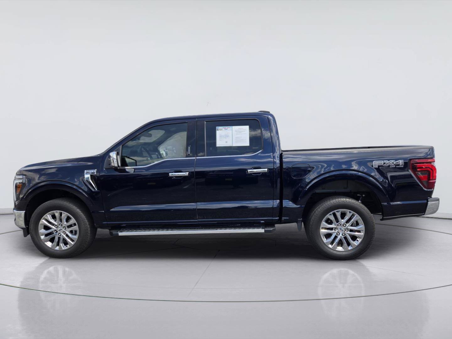 Certified 2024 Ford F150 Lariat w/ FX4 Off-Road Package AWD/4WD image 5