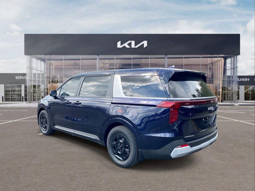 New 2026 Kia Carnival FWD image 5