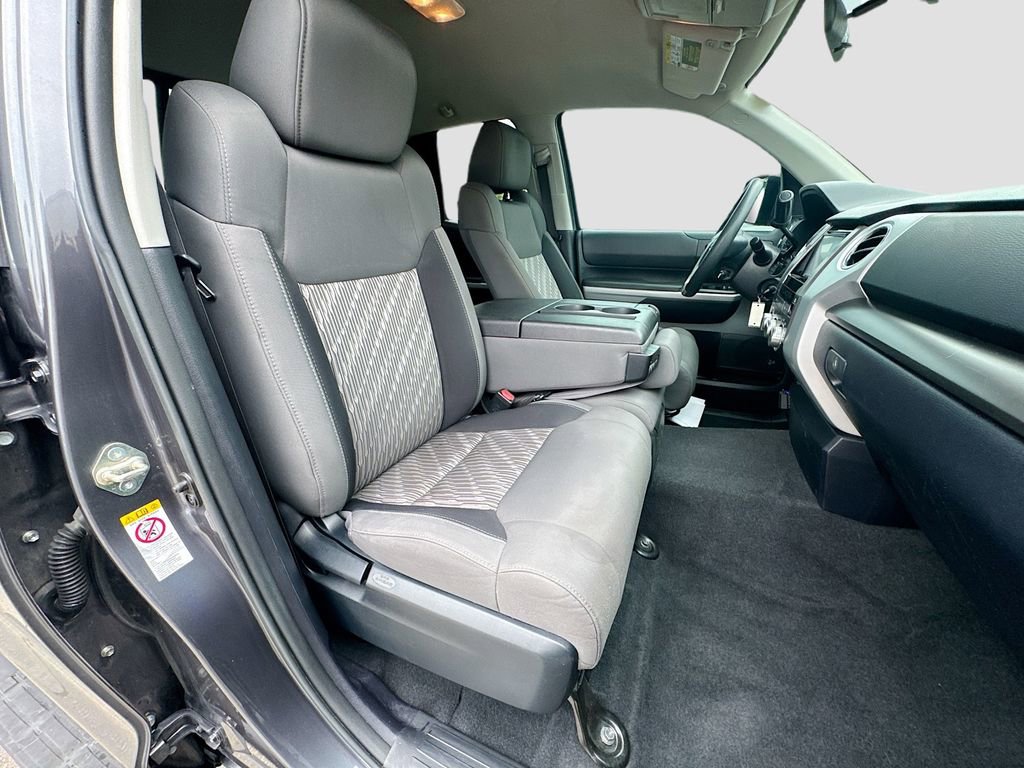Used 2018 Toyota Tundra SR5 RWD image 33