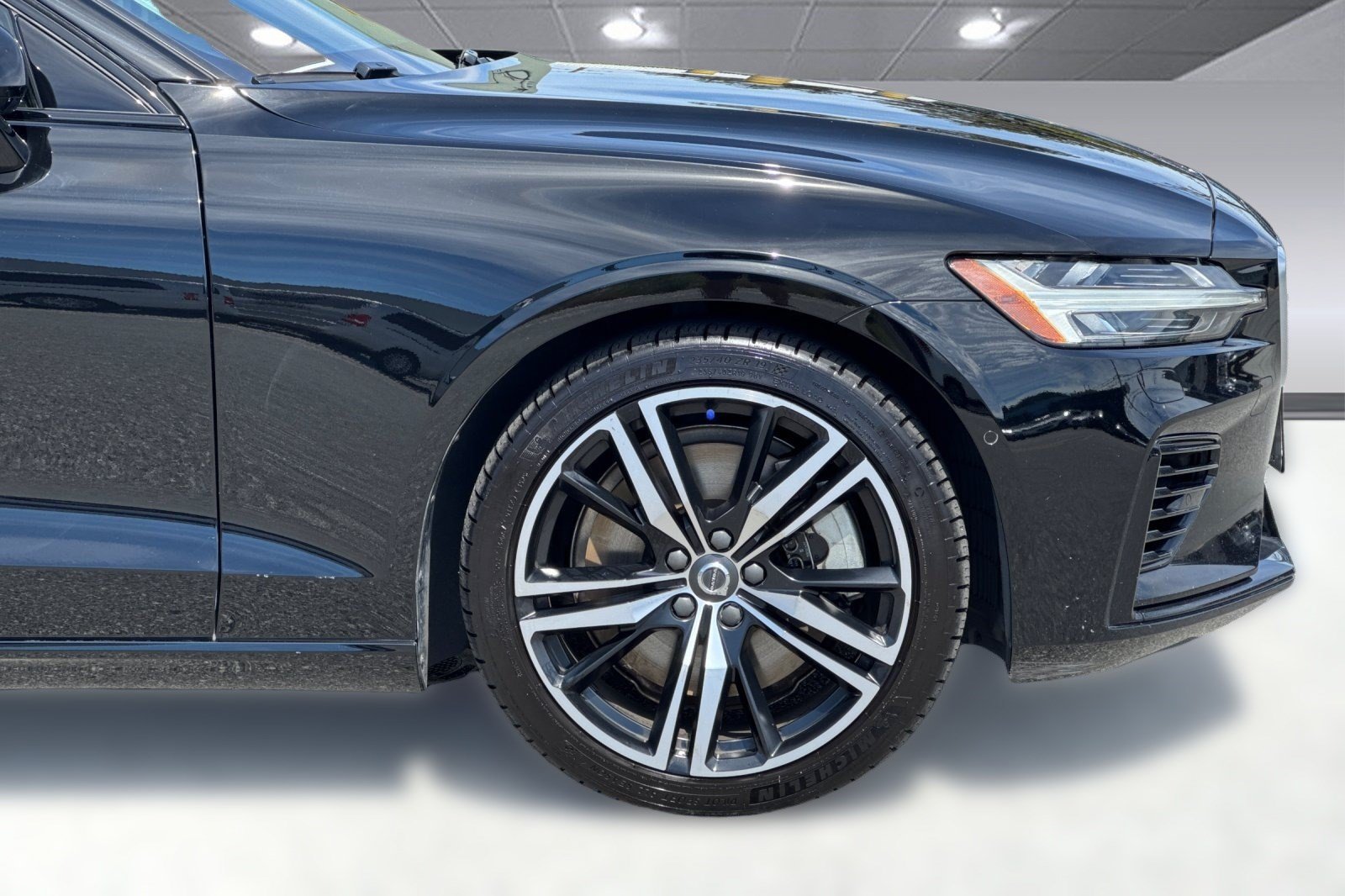 Used 2019 Volvo S60 T8 R-Design AWD/4WD image 36