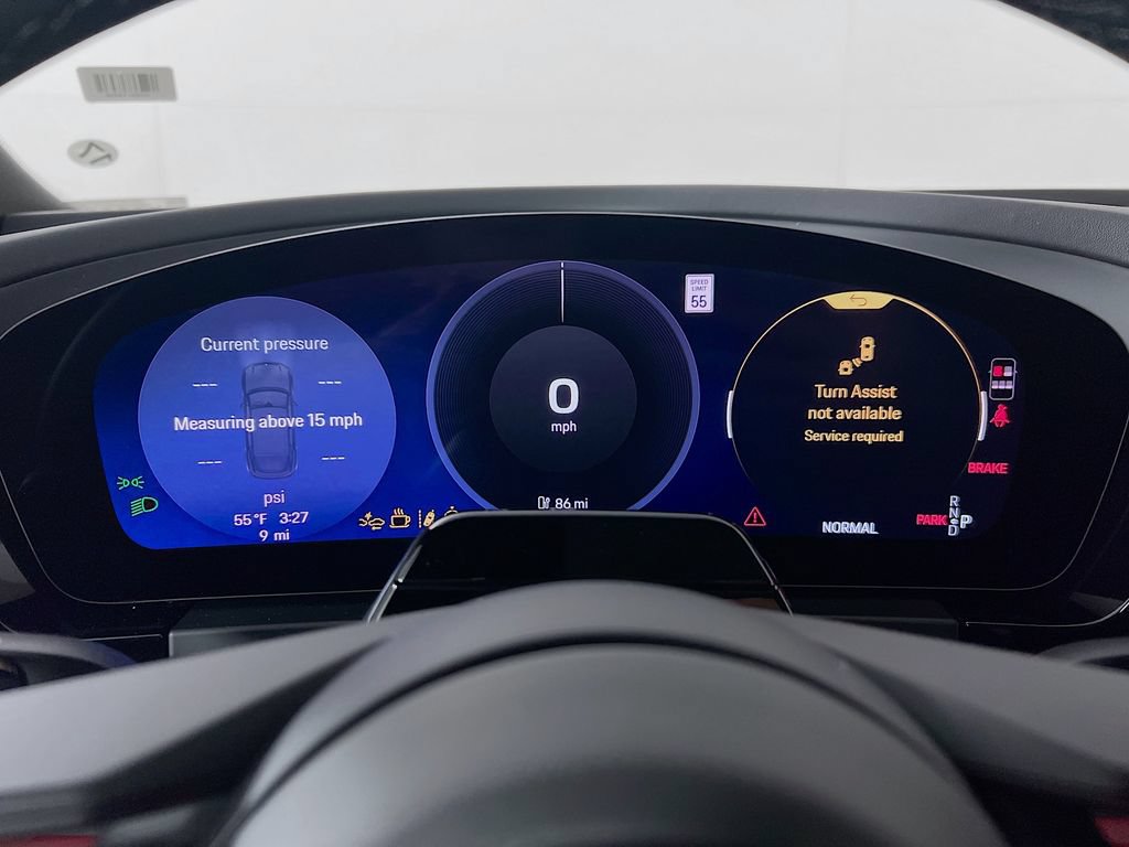 New 2026 Porsche Macan 4 Electric AWD/4WD image 13