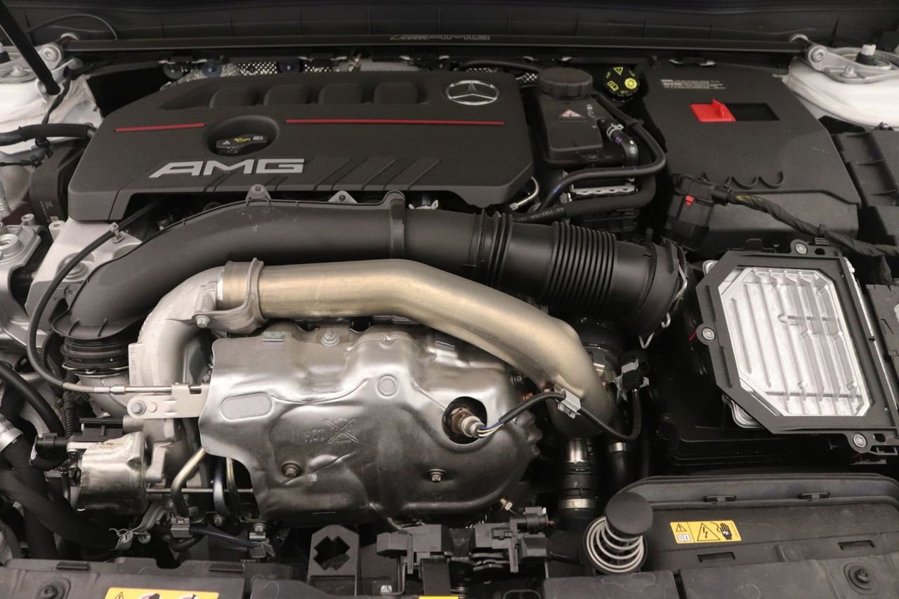 New 2026 Mercedes-Benz GLB 35 AMG 4MATIC image 11