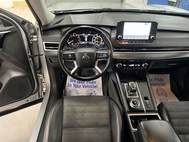 Used 2022 Mitsubishi Outlander SE AWD/4WD image 25