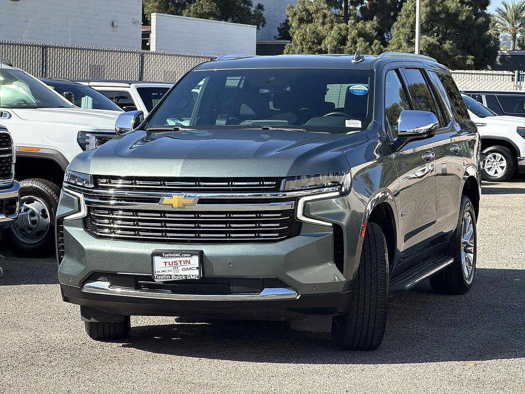 Used 2024 Chevrolet Tahoe Premier RWD image 3