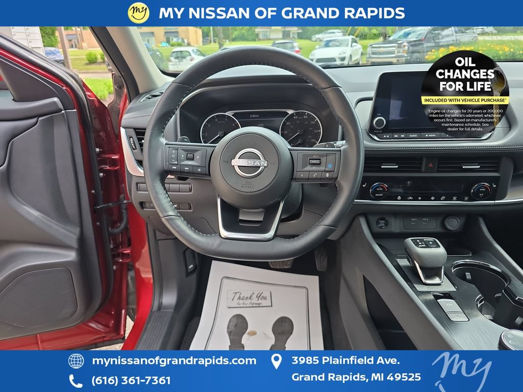 Used 2024 Nissan Rogue SV w/ SV Premium Package AWD/4WD image 14