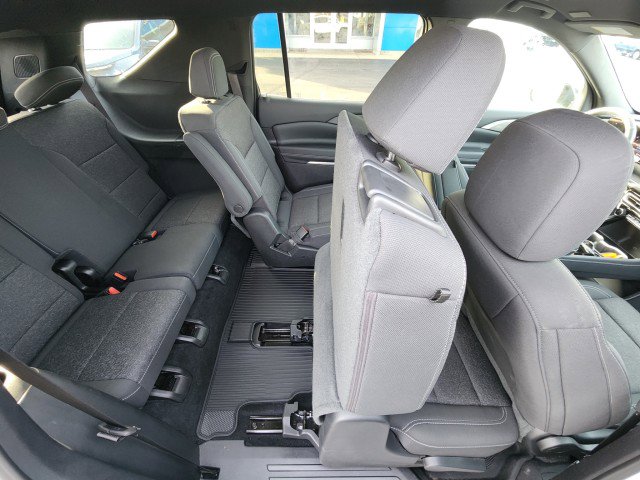 Used 2024 Chevrolet Traverse LT image 18