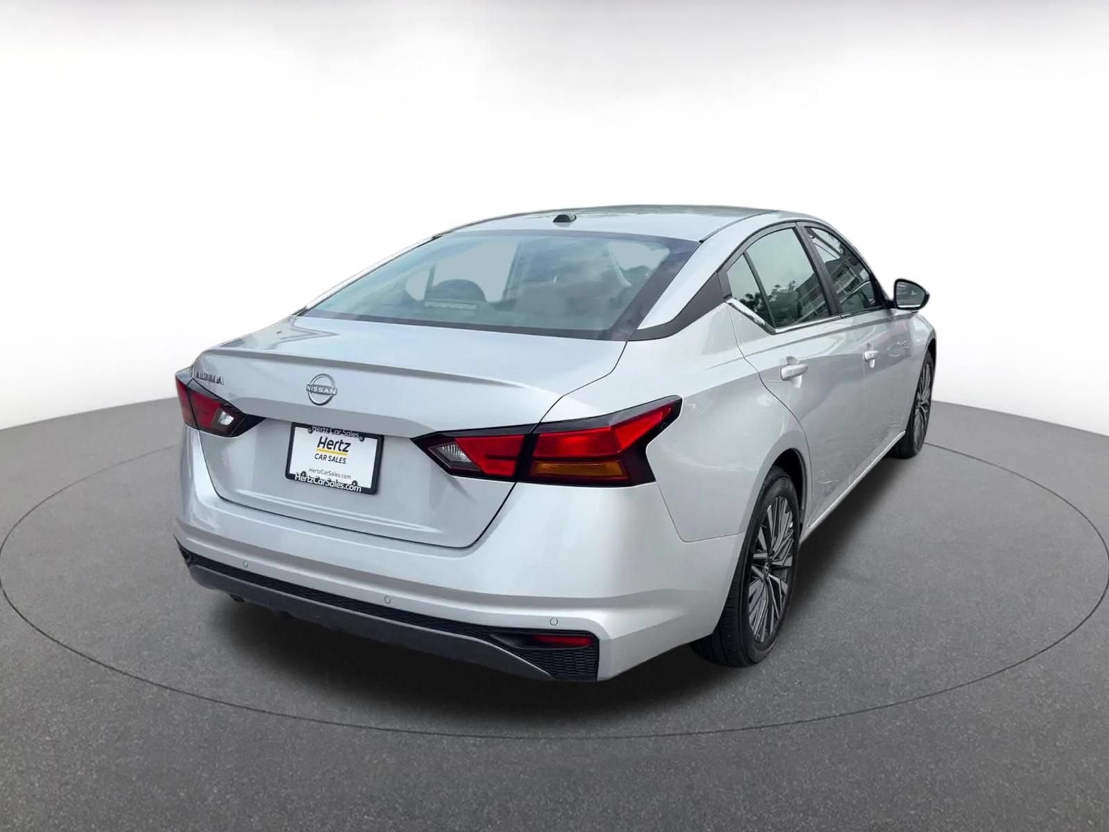 Used 2026 Nissan Altima 2.5 SV FWD image 12