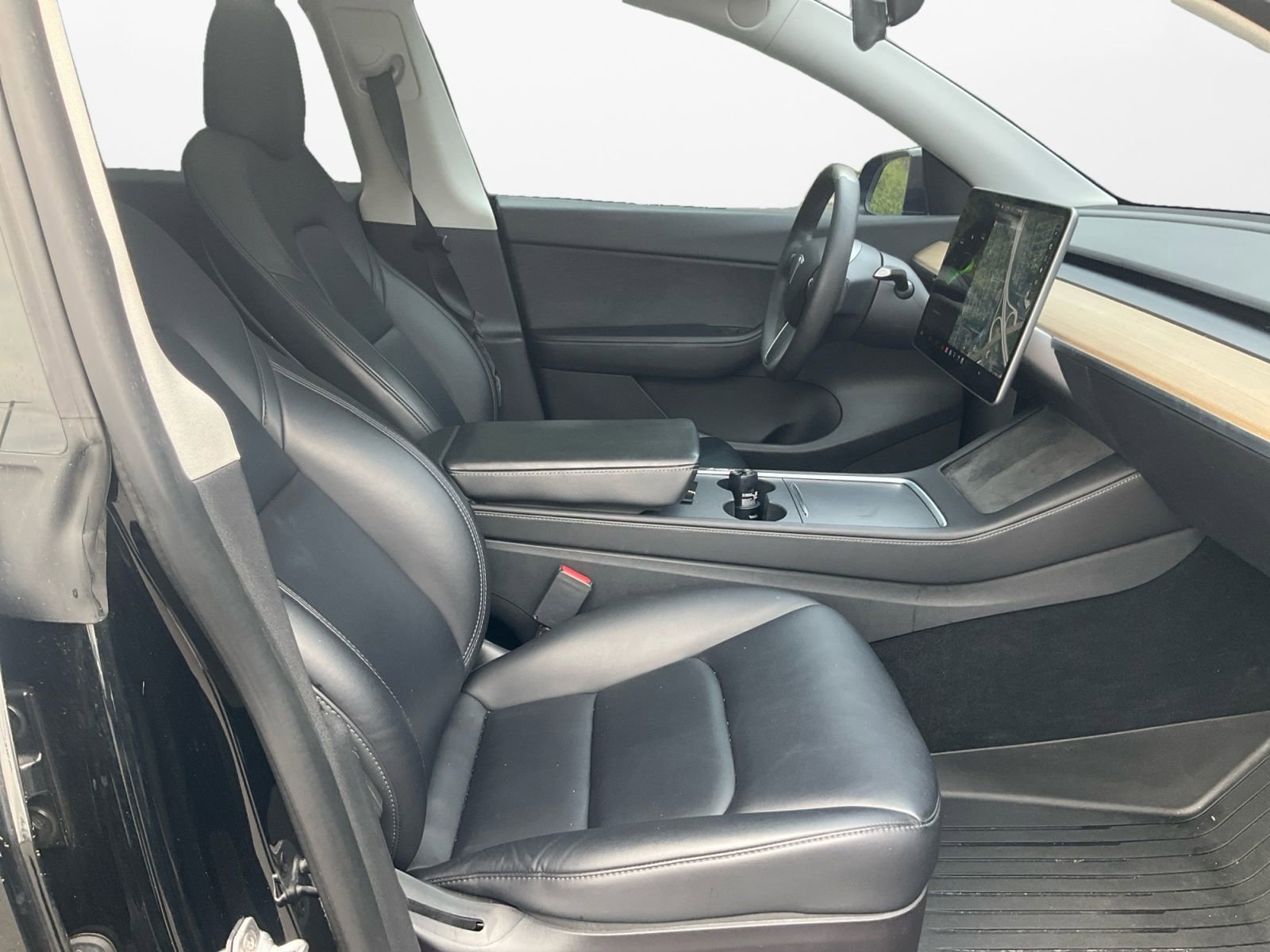 Used 2022 Tesla Model Y Performance AWD/4WD image 15