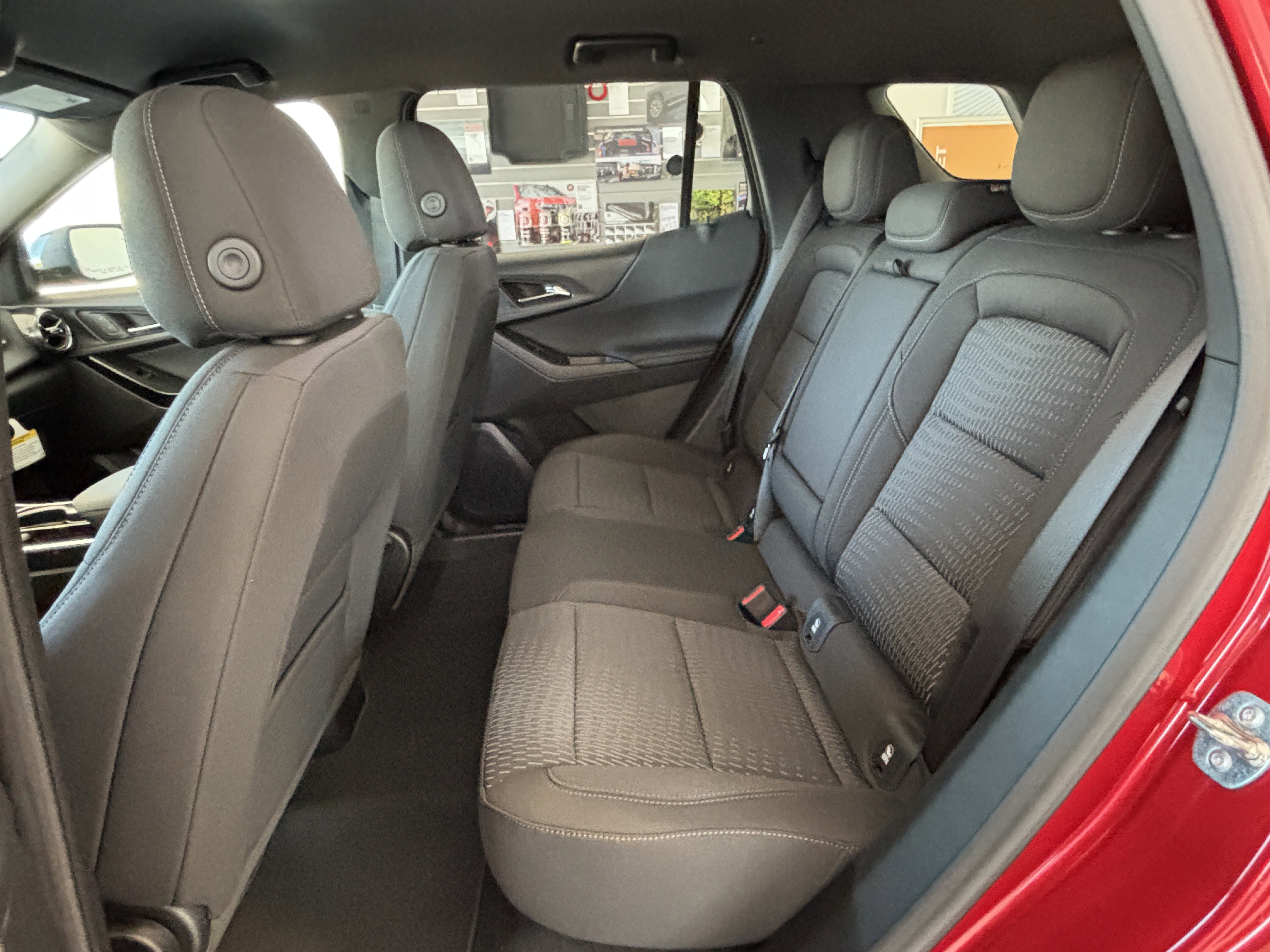 New 2026 Chevrolet Equinox LT w/ Midnight Edition FWD image 18