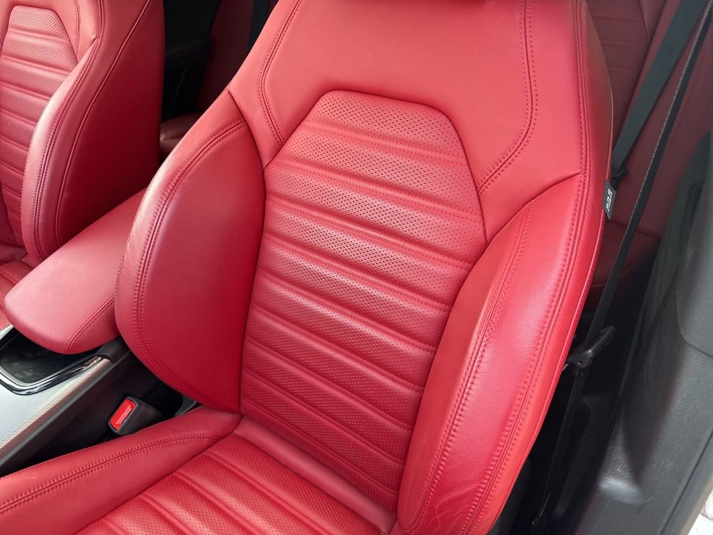 Used 2024 Alfa Romeo Stelvio Veloce image 30