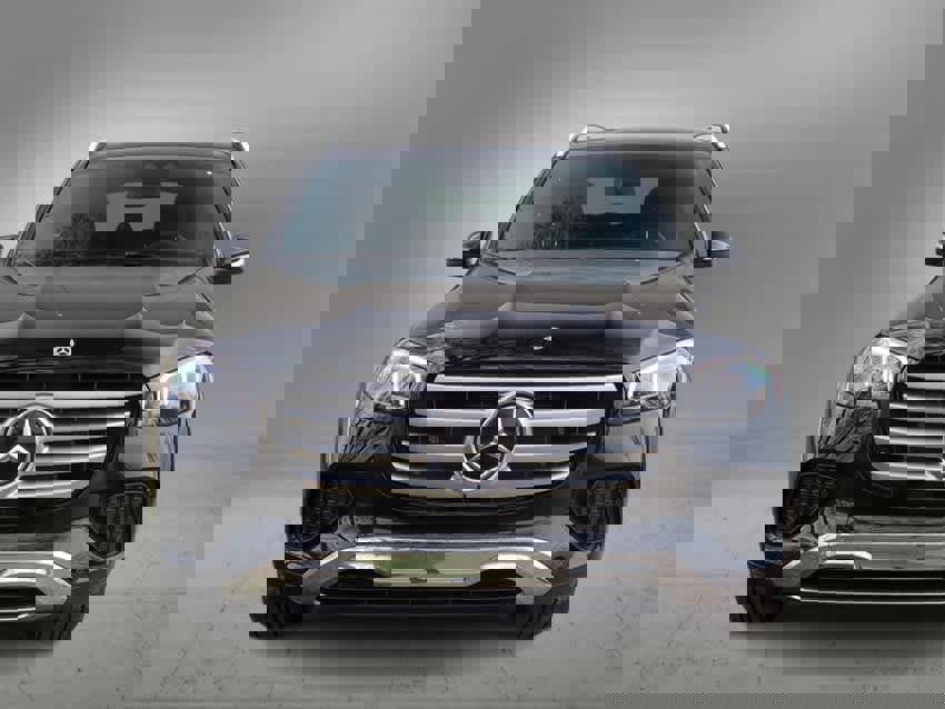 New 2025 Mercedes-Benz GLS 450 4MATIC image 3