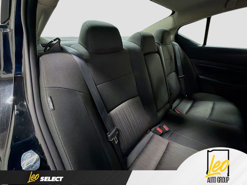 Used 2024 Nissan Altima 2.5 SV image 24