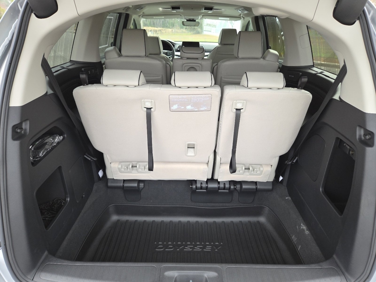 New 2026 Honda Odyssey Touring image 21