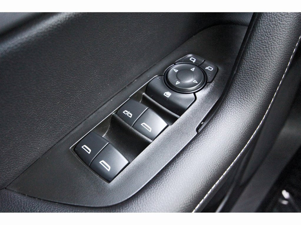 Used 2023 Chevrolet Blazer LT image 21