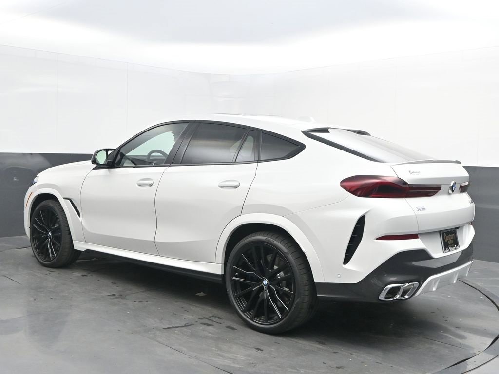 New 2026 BMW X6 M60i image 5