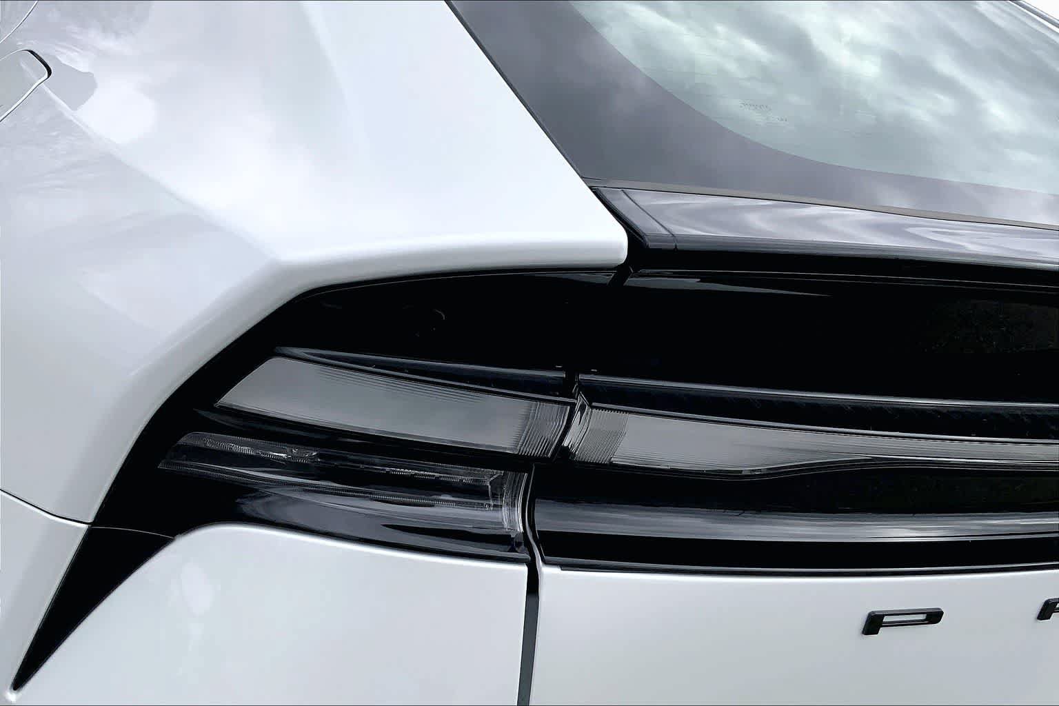 New 2026 Toyota Prius Plug-In Hybrid FWD image 14