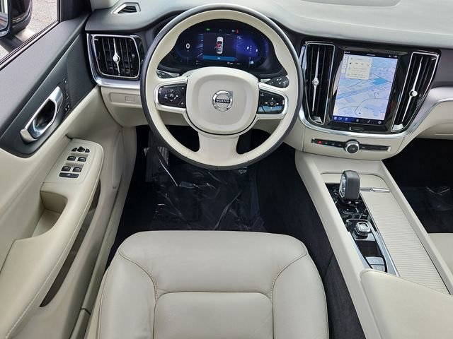 Used 2024 Volvo S60 B5 Core image 15