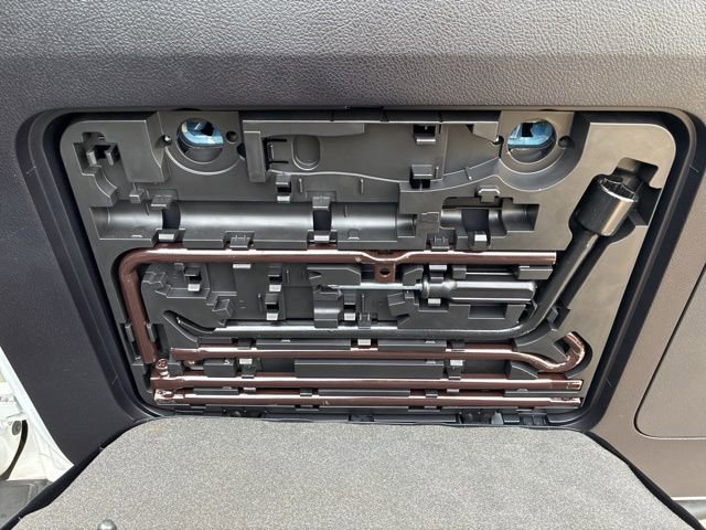 Used 2022 Lexus GX 460 Premium AWD/4WD image 48