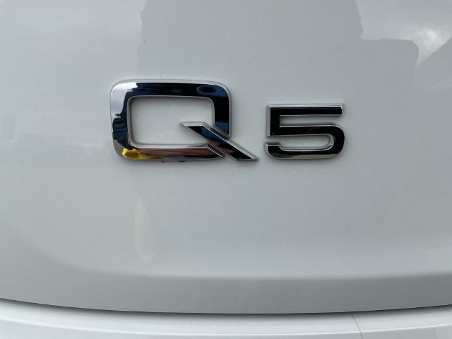 Used 2020 Audi Q5 Premium Plus AWD/4WD image 30