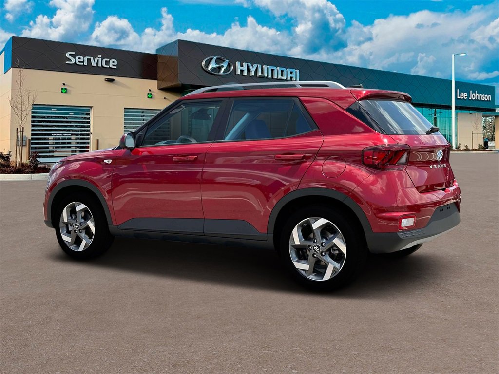 New 2025 Hyundai Venue Limited image 4