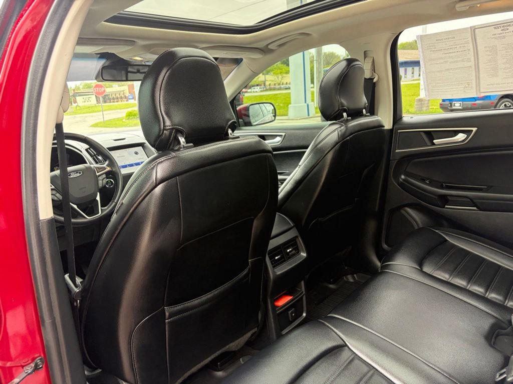 Used 2019 Ford Edge SEL w/ Equipment Group 201A AWD/4WD image 17