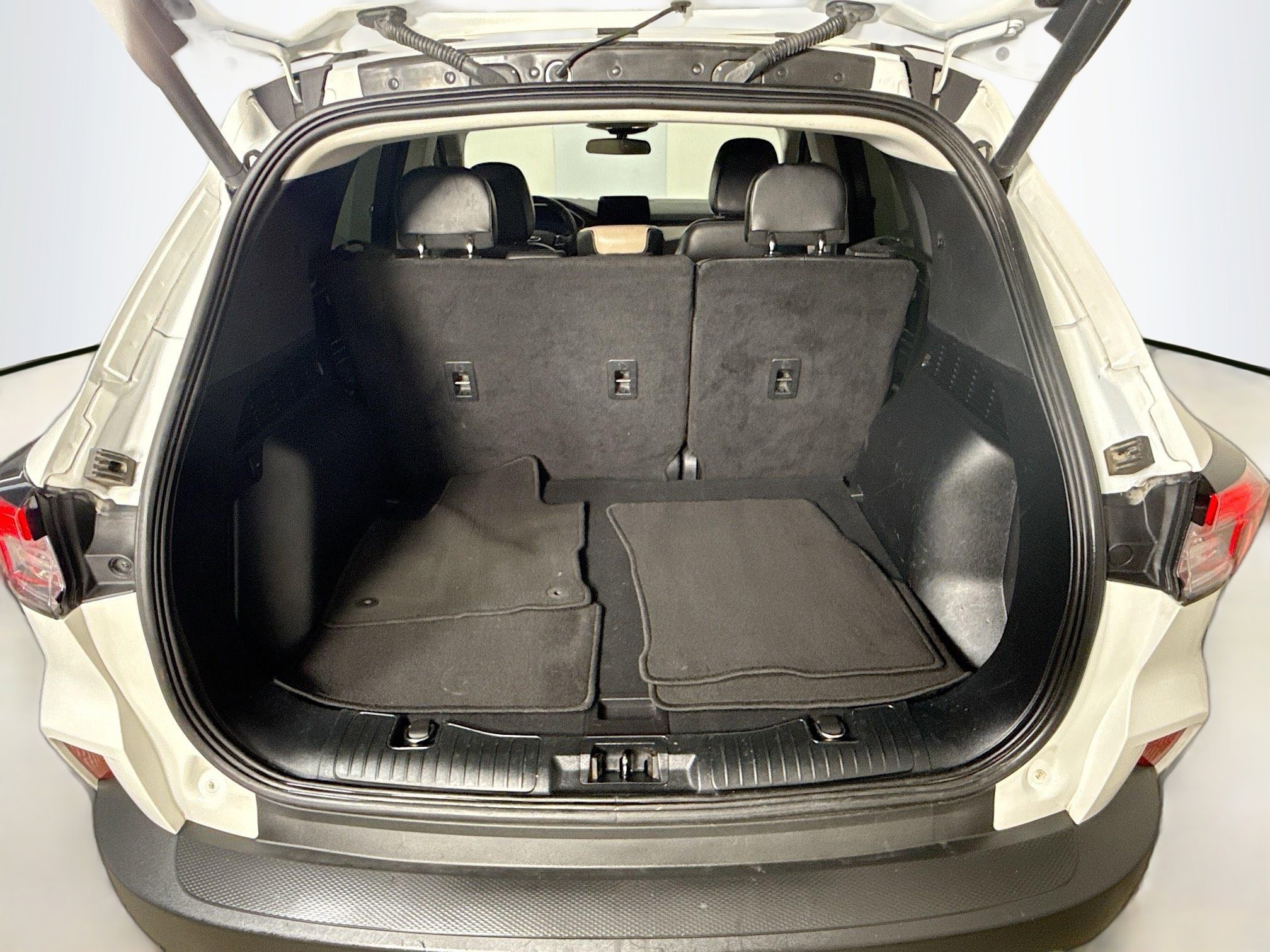 Used 2021 Ford Escape SEL w/ Technology Package FWD image 35