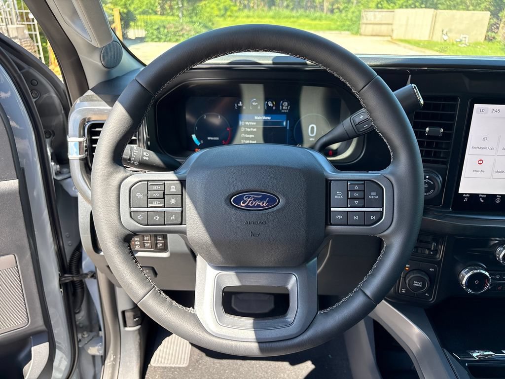 New 2027 Ford F350 Lariat w/ Black Appearance Package AWD/4WD image 17