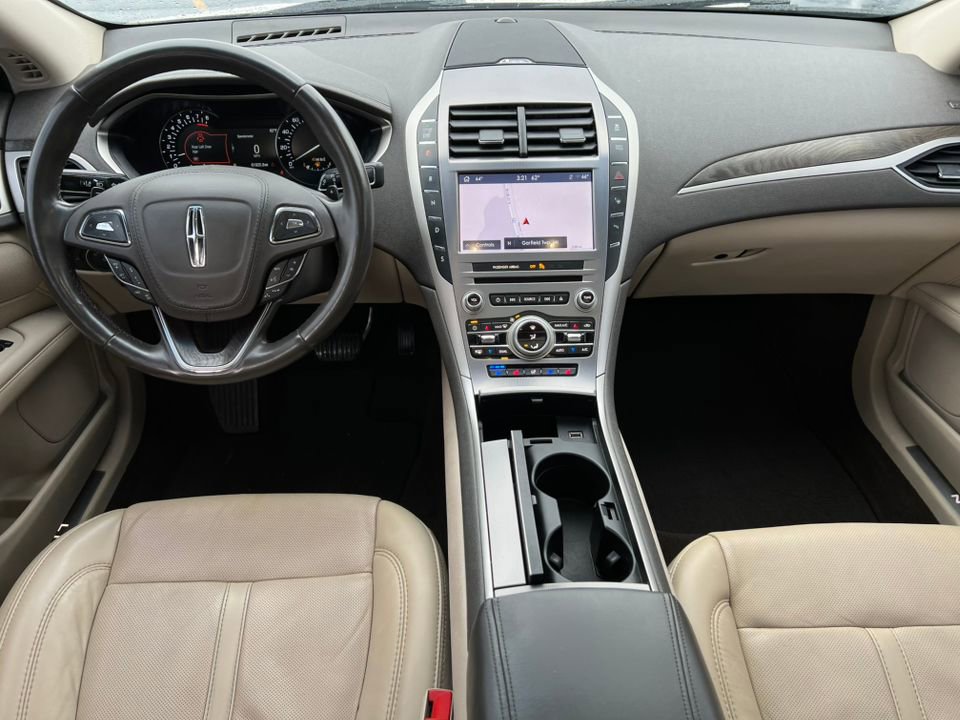 Used 2020 Lincoln MKZ Reserve w/ Monochromatic Package AWD/4WD image 2