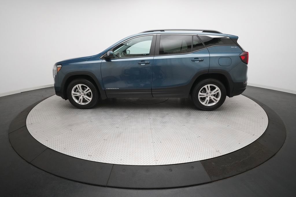 Used 2024 GMC Terrain SLE w/ Driver Convenience Package image 22