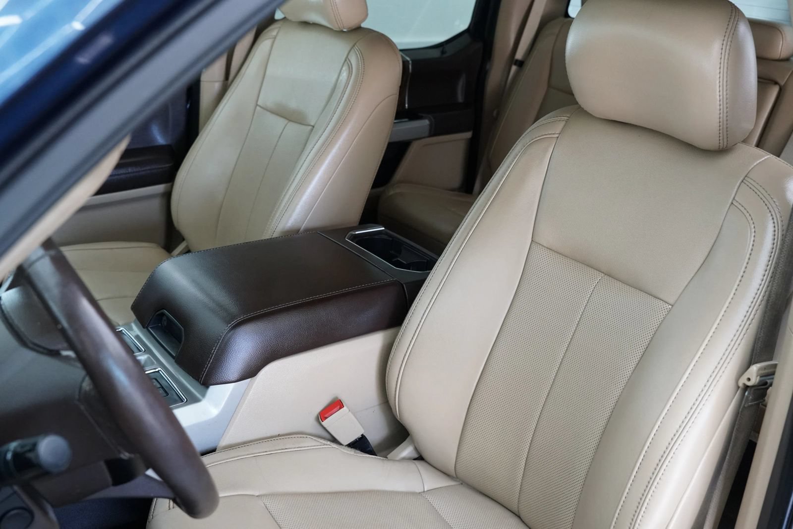 Used 2019 Ford F150 Lariat w/ Equipment Group 502A Luxury RWD image 7