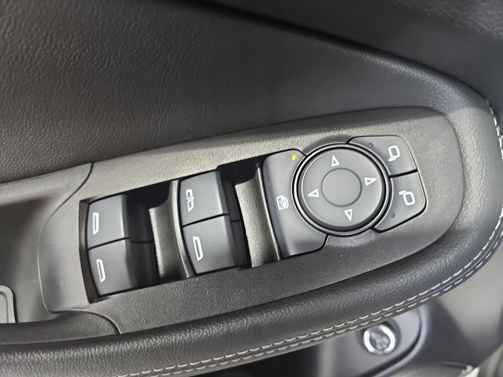 Used 2022 Buick Encore GX Preferred w/ Sport Touring Package FWD image 33