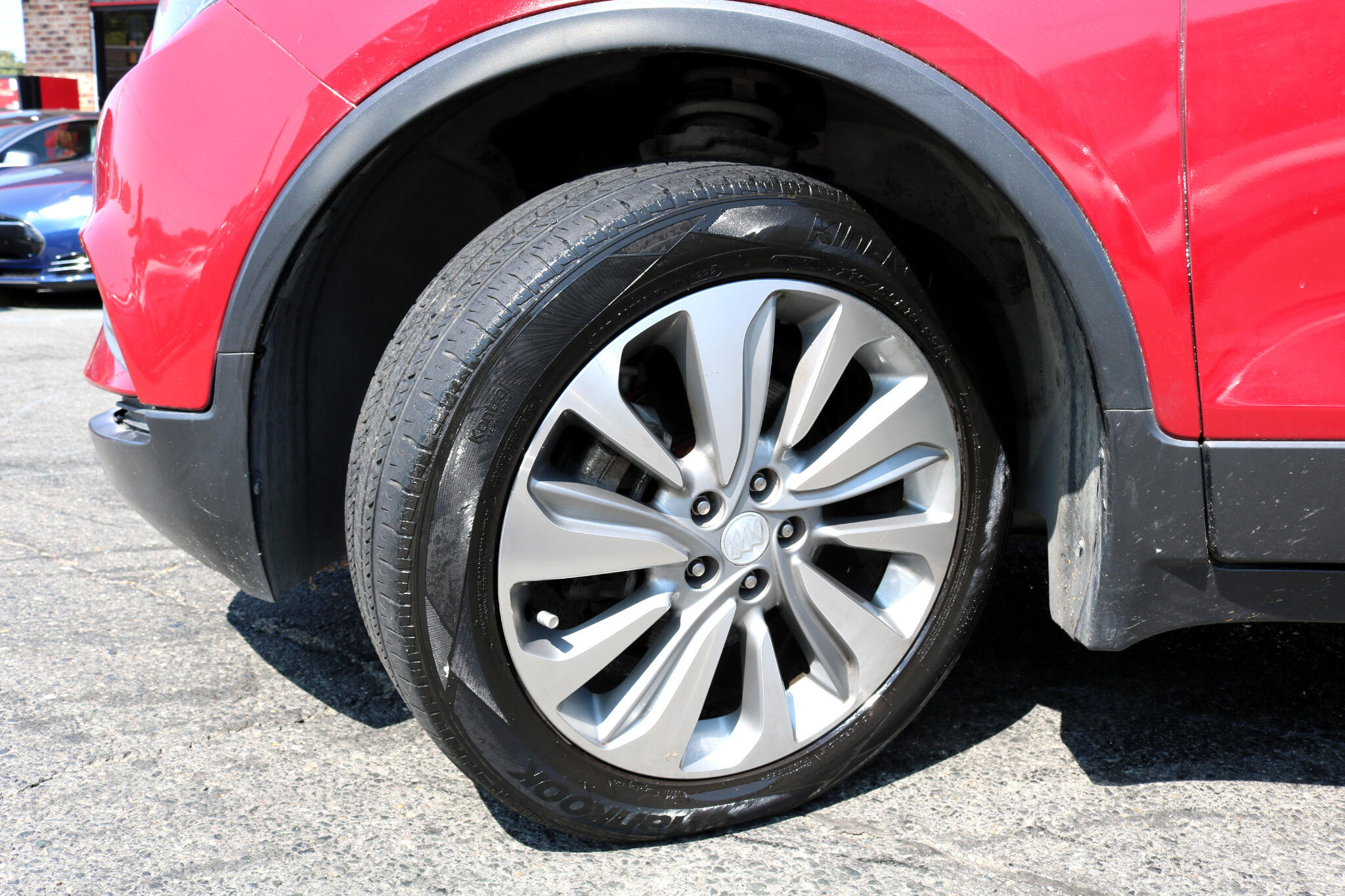 Used 2018 Buick Encore Preferred image 12