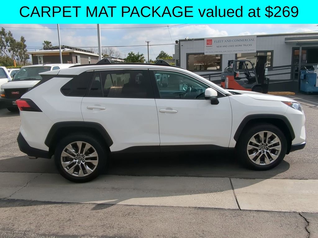 Used 2019 Toyota RAV4 XLE Premium w/ Carpet Mat Package FWD image 9