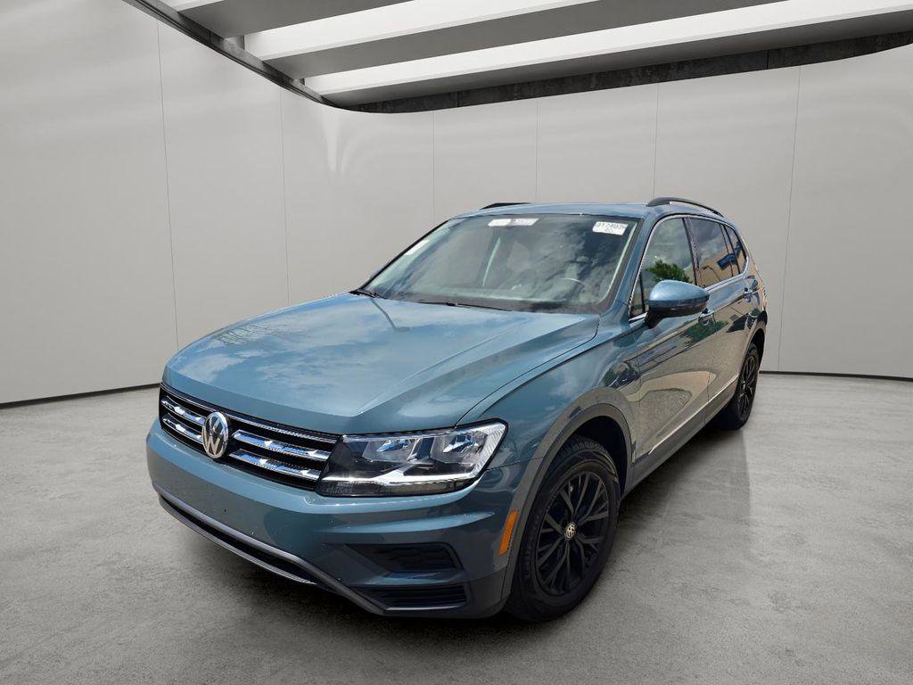 Used 2020 Volkswagen Tiguan SE w/ Panoramic Sunroof Package
