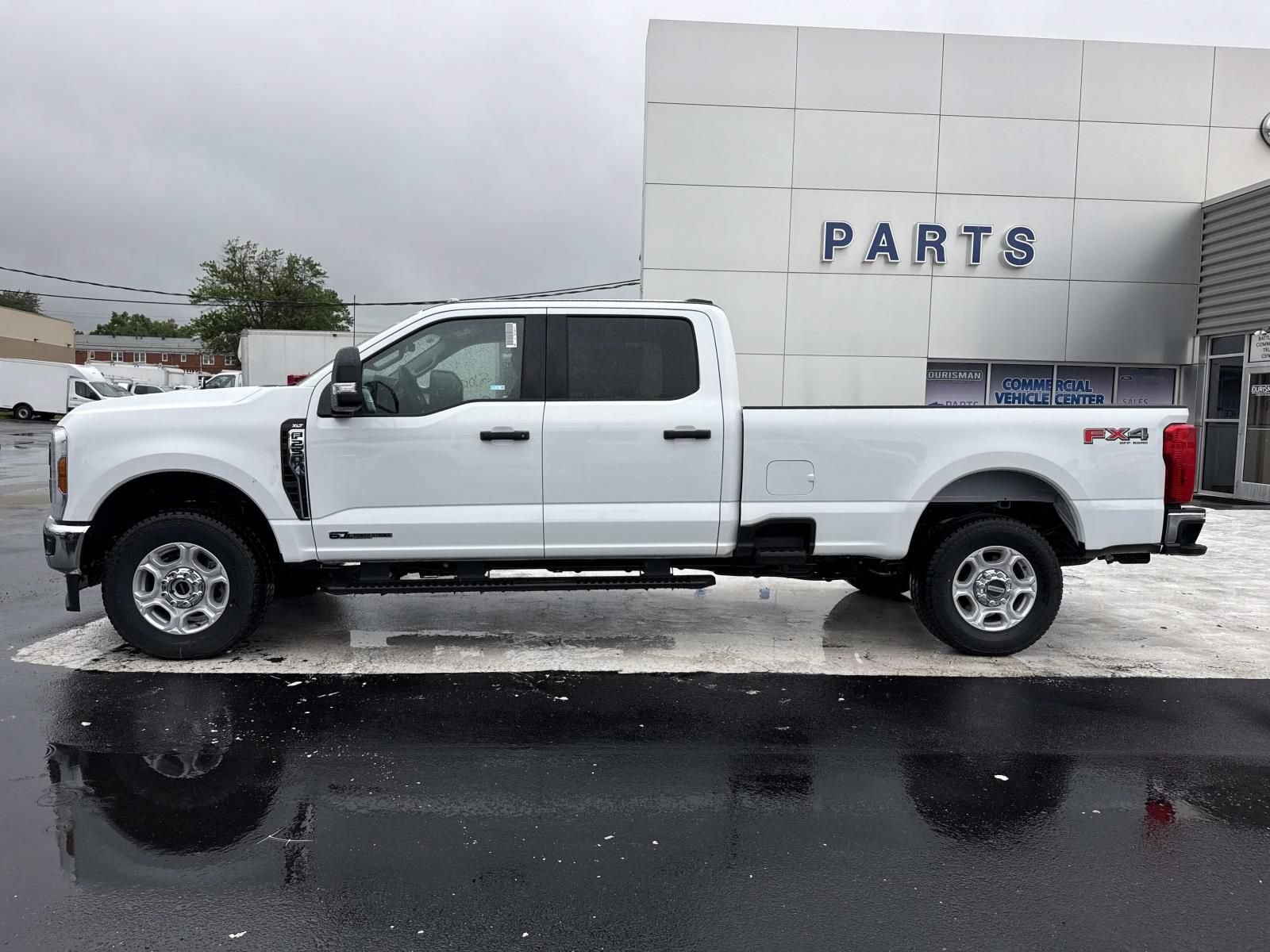 New 2026 Ford F250 XLT w/ FX4 Off-Road Package AWD/4WD image 6