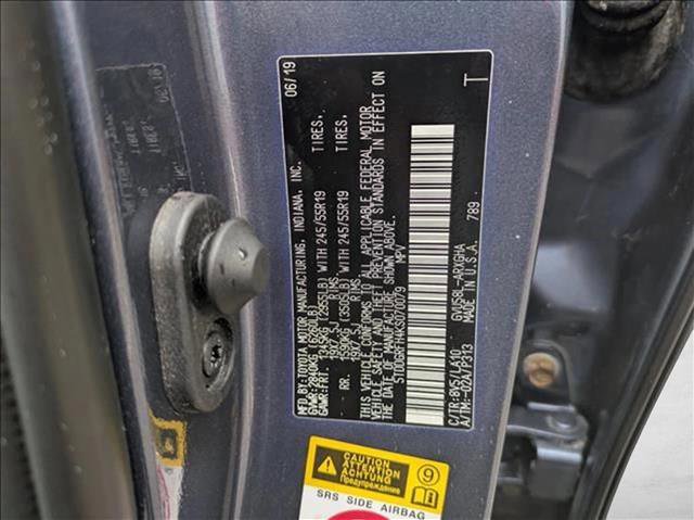 Used 2019 Toyota Highlander Limited image 25