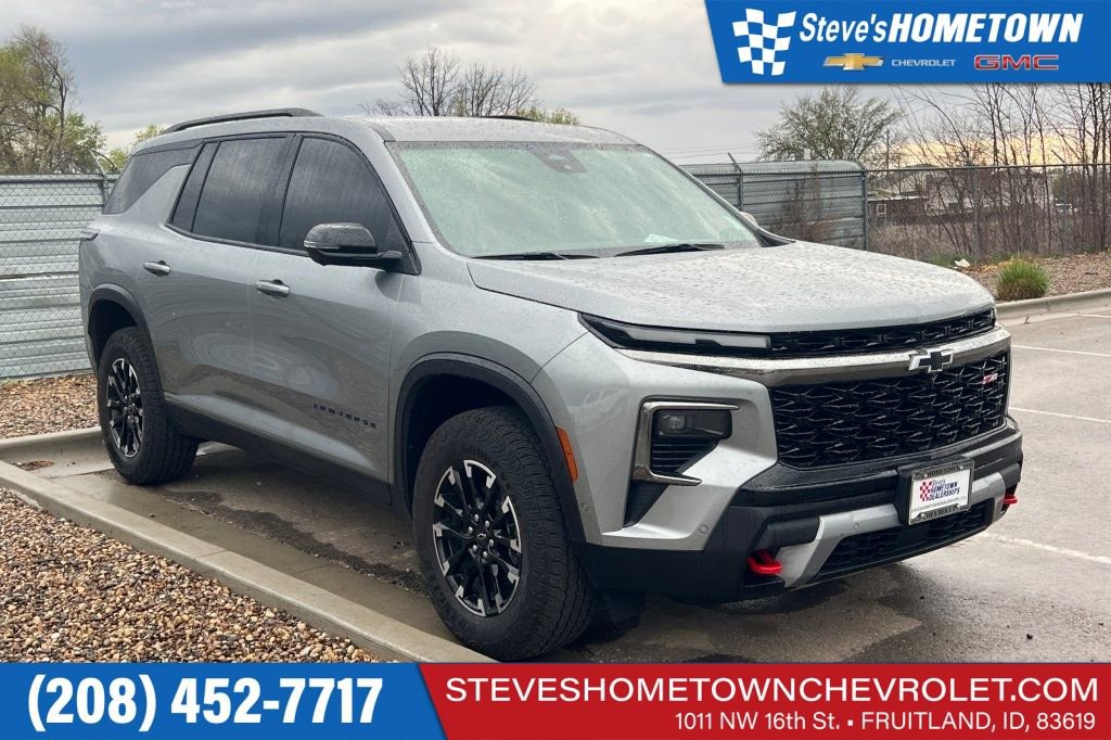 Used 2025 Chevrolet Traverse Z71 w/ Enhanced Driving Package image 1