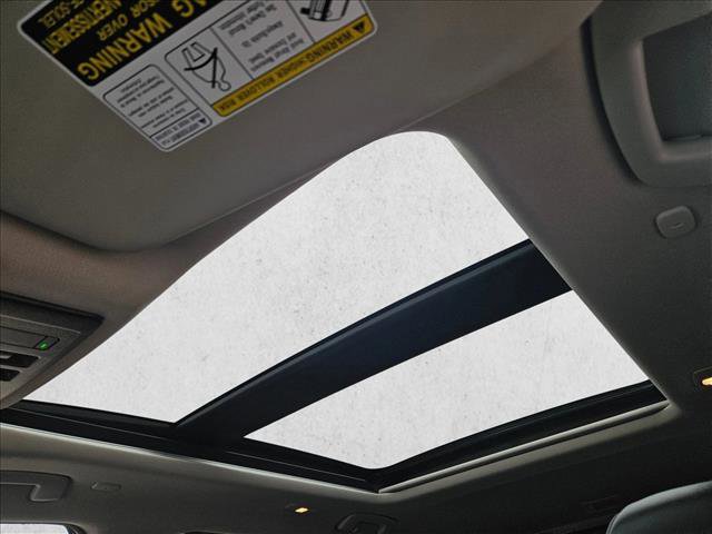 Used 2023 Nissan Rogue SV w/ SV Premium B Package image 14