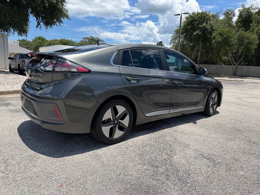 Used 2022 Hyundai Ioniq SEL FWD image 8