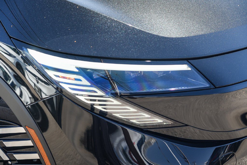 New 2026 Nissan Leaf SV+ w/ Illuminated Package FWD image 2