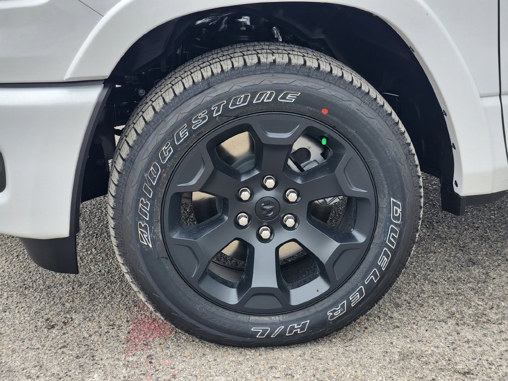 New 2026 RAM 1500 Lone Star AWD/4WD image 9