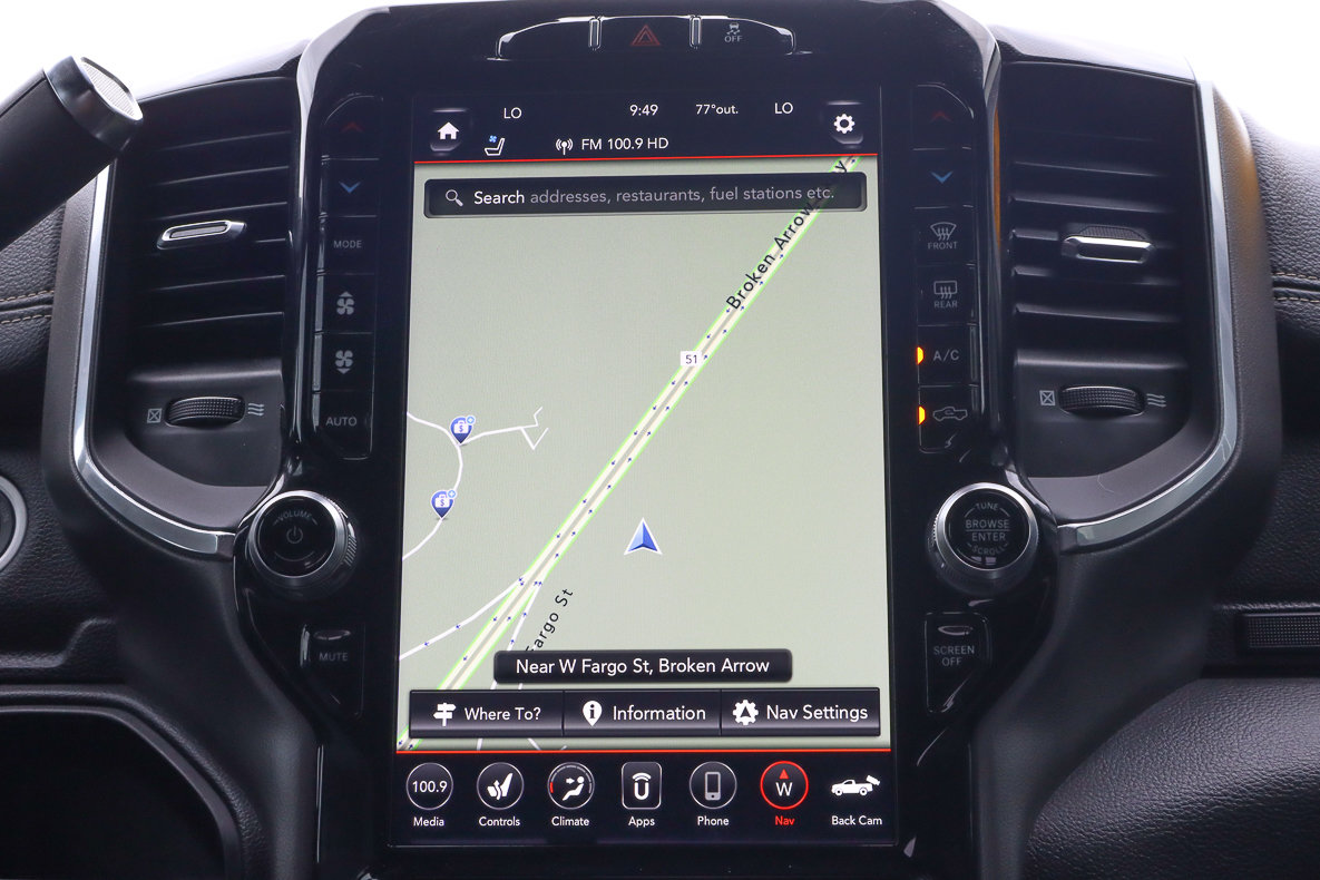 Used 2021 RAM 3500 Laramie image 32