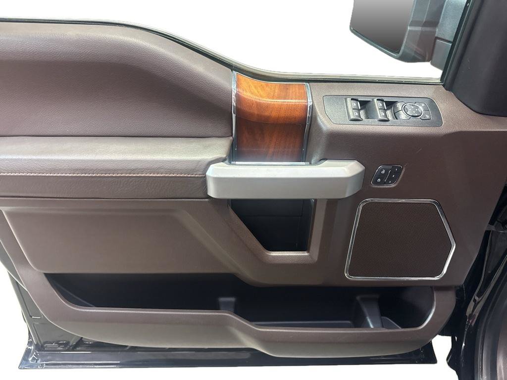Used 2018 Ford F150 King Ranch w/ Equipment Group 601A Luxury AWD/4WD image 15