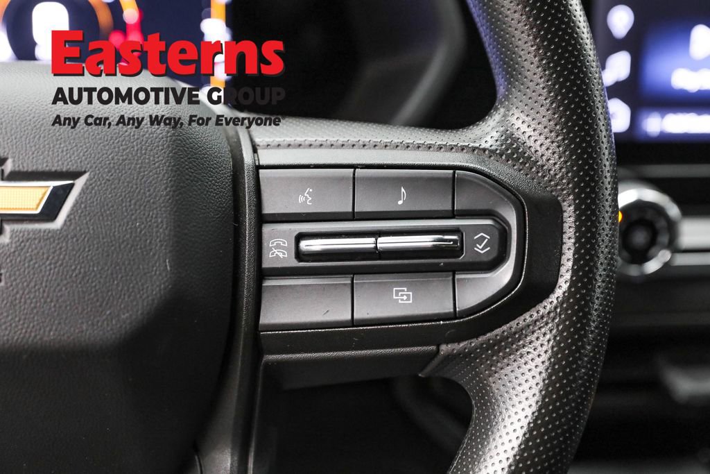 Used 2023 Chevrolet Colorado W/T image 16