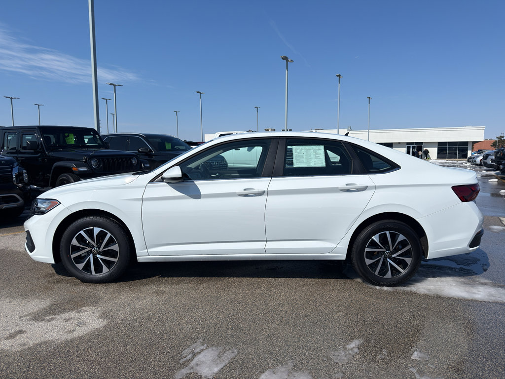 Used 2024 Volkswagen Jetta S FWD image 6