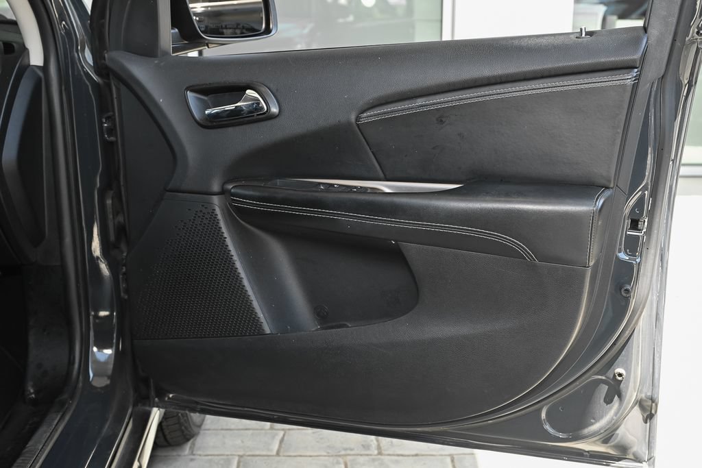 Used 2018 Dodge Journey Crossroad FWD image 41